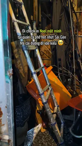 Pov: Đi check in Noel một mình tại quán cà phê hot nhứt SG và cái kết 🫢 #xuhuongtiktok #viral #motminh #noel2025 #hỉncoffee 