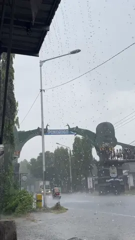 Hujan masih air #ponorogostory #klebus #mentahanvideo #storywa 
