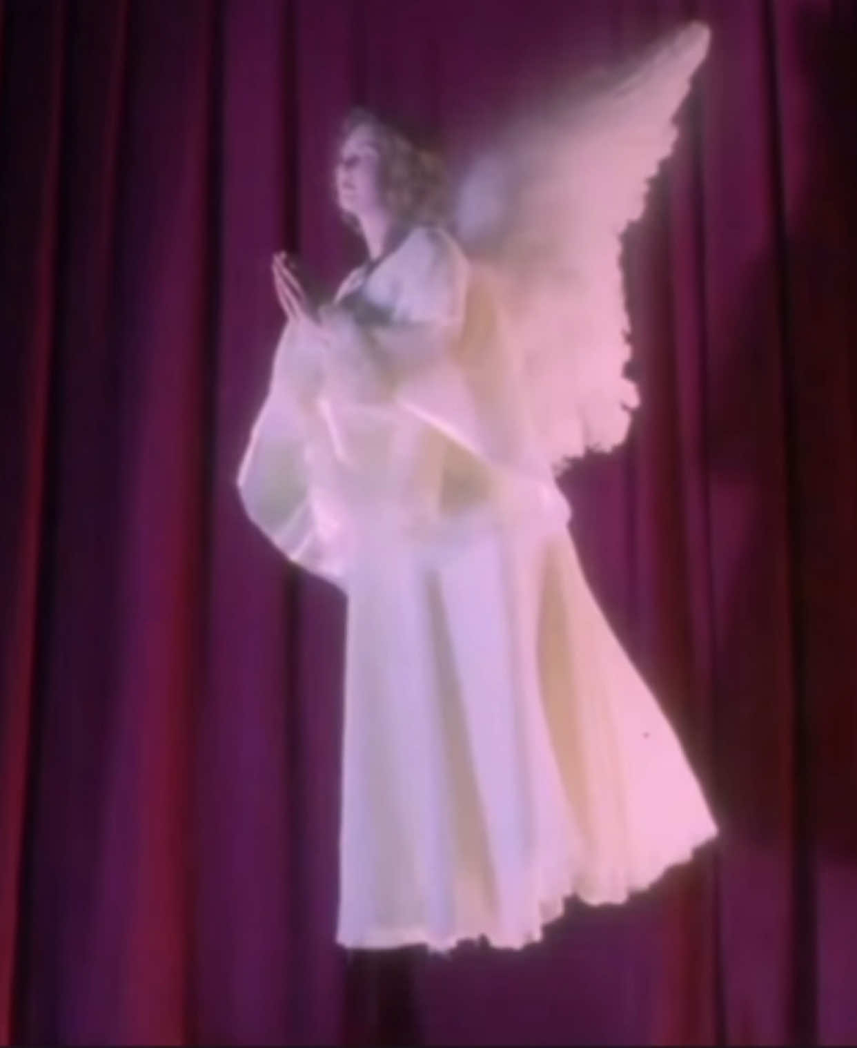 Laura Palmer | Her theme song is going popular right now so I must edit her with it | If you can’t tell I put a lot of effort on each clip #filmtok #edit #twinpeaks #laurapalmer #laurapalmeredit 