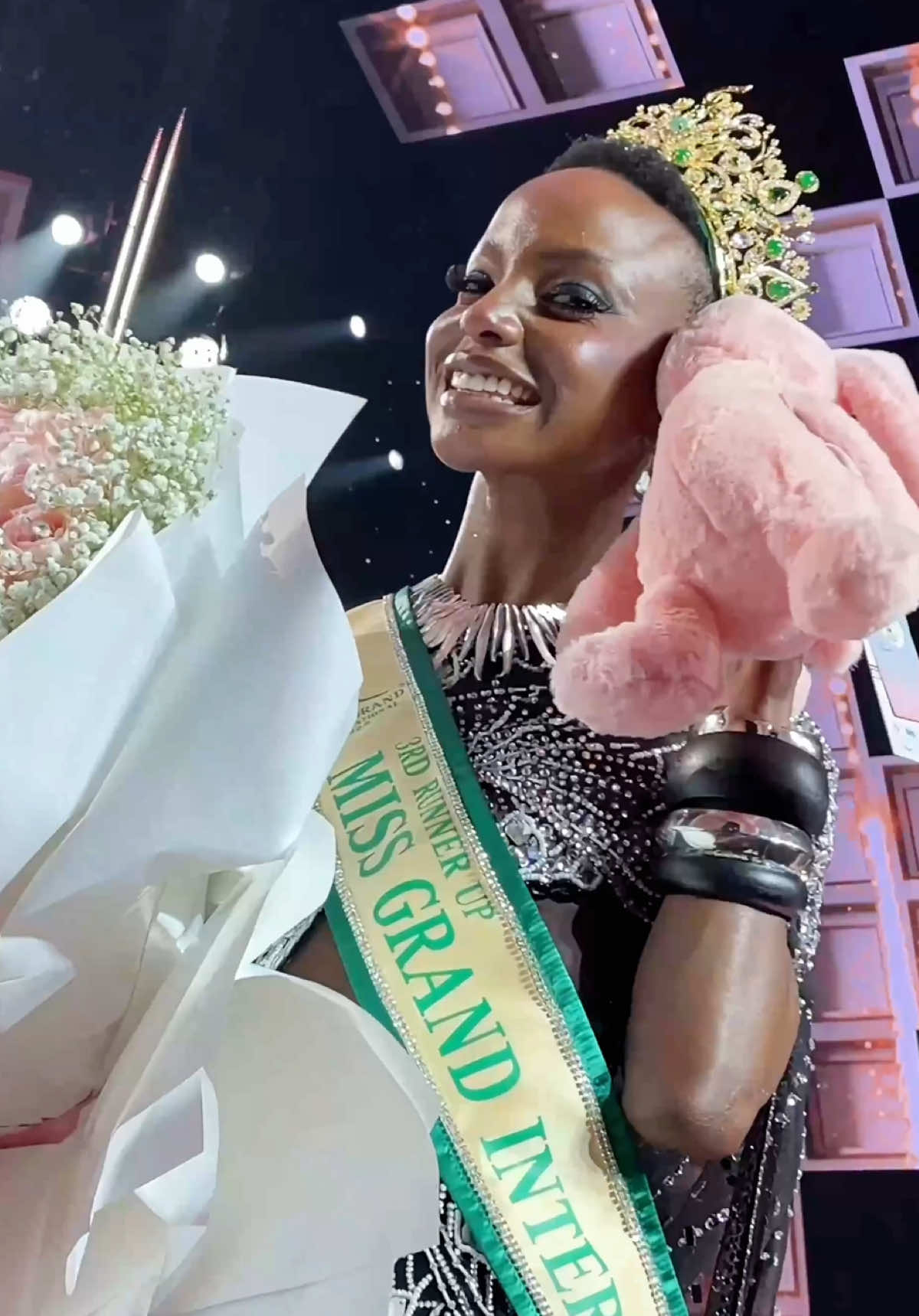 She definitely deserved at least a Top 2 spot ! 👑 @officialfaithmaria is absolutely stunning in person, so magnetic ! #missgrandinternational #mgi #mgi2025 #missgrandghana #beautypageant  @Miss Grand International @SarinKp.official  @Miss Faith Poter 