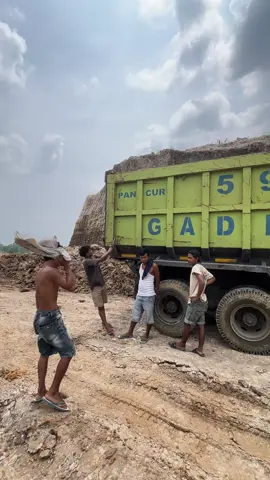 sepi mobil mah ngen 3 doang 3 pt maksud na🗿🪓