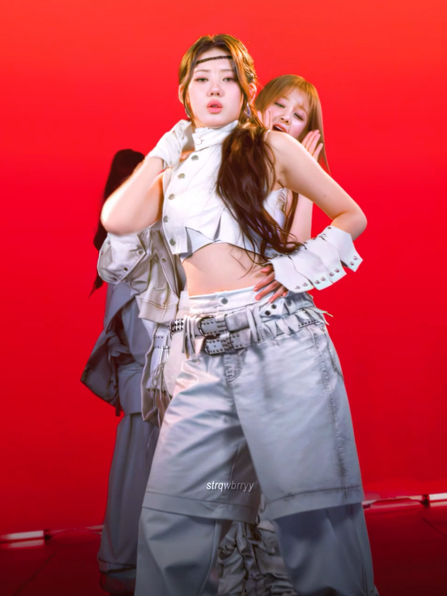 yoi yoi #rora #pharita #로라 #파리타 #babymonster #babymonsteredit #kpop #fyp #edit #cgt🎼