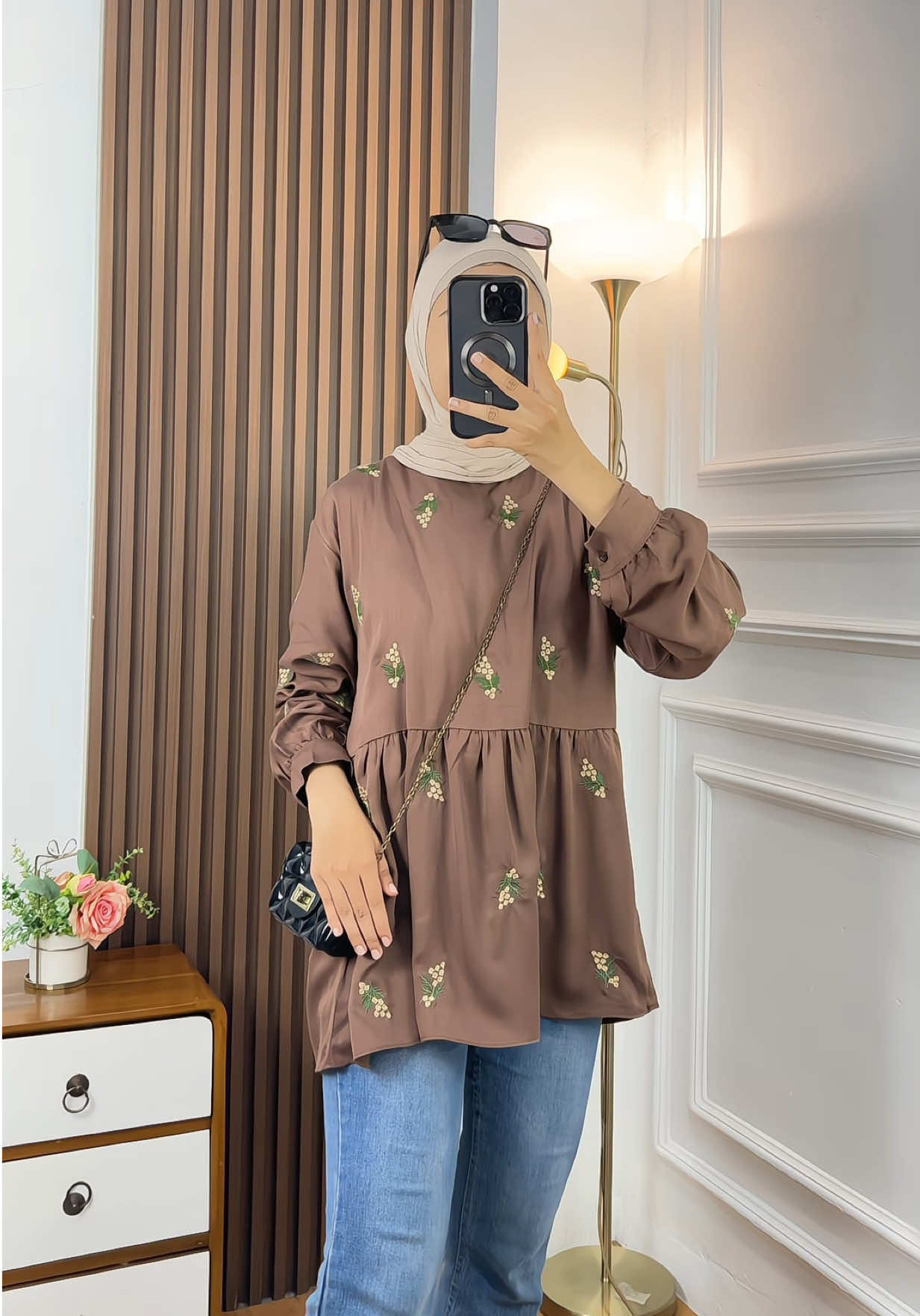 Jangan cuma lihat aja, langsung checkout sebelum nyesel nanti!😉🫶🏻😍#atasanwanita #fyp #blousemurah #promoseruweekend #ootdfashion 