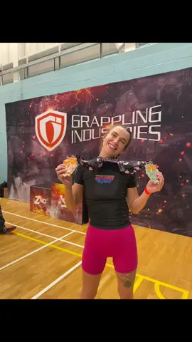 Bronze for no gi & silver for gi at Grappling Industries. Really tough matches with some amazing opponents, real strong women 💪🏻👊🏻 it made me walk away knowing what I really need to work on. A real honour to work with and fight against brave, powerful women. BJJ gals are another level 🫡❤️‍🔥 . . . . . #bjj #bjjlifestyle #bjjgirls #grapplingindustries #brazilianjiujitsu 