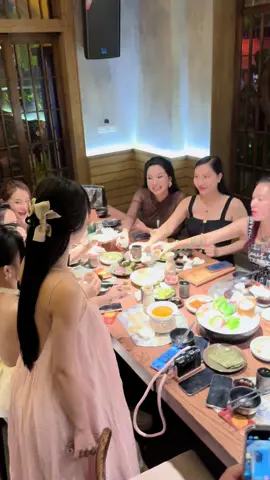 Chị em kiếm tiền ko kiếm chuyện #xuhuong  #huanhoahong  #cogiaohuong 