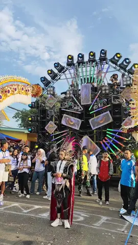 ampuh boss sinar music karnaval gampingan@SINAR MUSIC  OFFICIAL #allingampingan2025 #fyp #fypシ゚ #4u #fypシ゚viral #foryoupagе #foryou #masukberandafyp #soundsystemmalang #soundsystemjawatimur #berandatiktok #soundsystemindonesia #malang24jam #karnaval2025 #soundkarnavalindonesia 