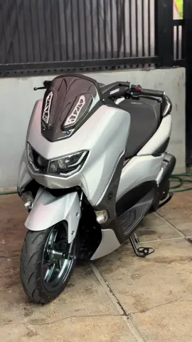 modal pasang garnish arm nmaxmu jadi makin manis #nmaxmodifikasi #nmaxsilver #garnishwindshield #windshield #fyp 