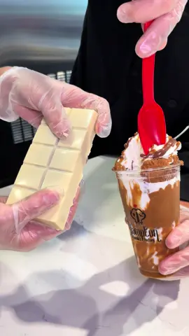 Going back to HCF just to get some of these fall desserts! 🍁🤤 Which one are you trying first? 😋 #dessert #hcf #tampa #yummy 