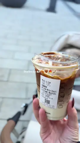 ☕️🤎 #icedcoffee #coffeetiktok #starbucks #starbuckscoffee #icedcaramelmacchiato #macchiato #icedmacchiato #starbies #starbiesgirl #fyp 