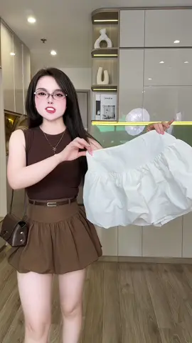 Chân váy bí phồng cạp cao dáng xòe chất đẹp xỉu mà tôn dáng lắm luôn chị em ơi đang được trợ giá tranh thủ hốt liền  #gucuahue #chanvay   #chanvayngan  #chanvaybi #chanvaydaply