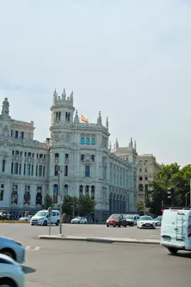 The beautiful Plaza de Cibeles in Madrid, Spain. 🇪🇸⛲️🏛️ #Madrid #Spain #Plaza #Architecture 
