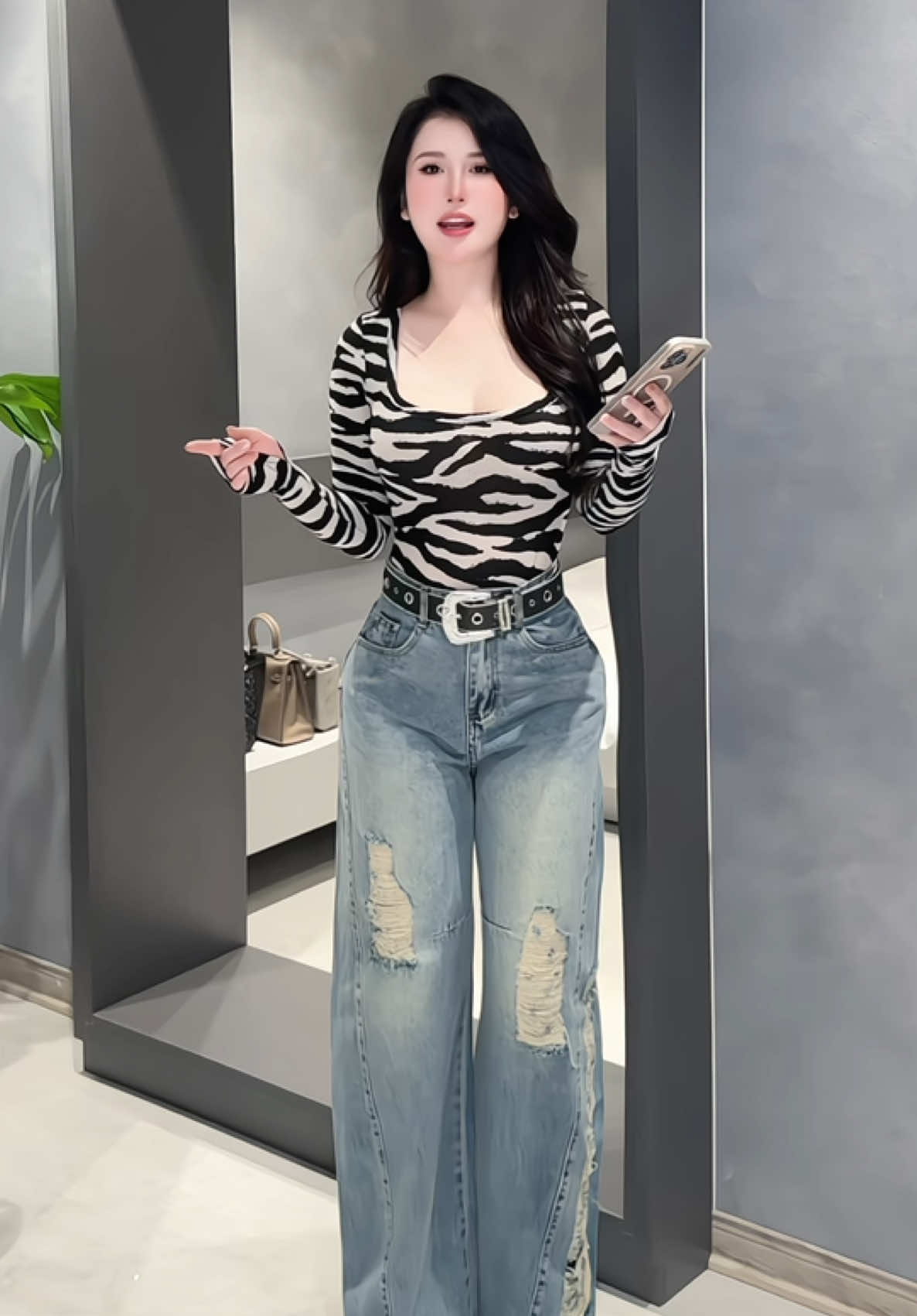 Sao anh lại không thích em ?? #xuhuong #thinhhanh #fybシ #viral #setdoxinh @Nguyễn Châm Anh 