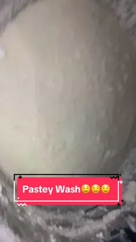 Found my old phone with loads of drafts!!! Enjoy this laundry overload with a massive bowl of pastry crumble!! Mouthwatering 🤓 #laundrytokuk #laundryhack #laundry #asmr #laundryoverload 