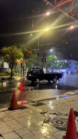 akhirnya surabaya hujan🤏🏼 #xybca #fyp #surabaya 