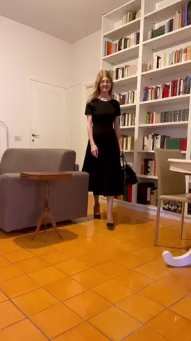 #elegance #italianstyle #classicstyle #over50 #outfitideas 