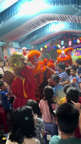 Trung thu xóm em #thanhnghiaduong #lansurongvietnam 