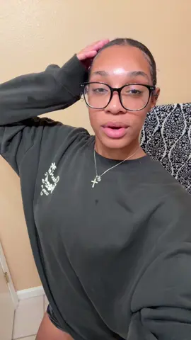 i love feeling pretty w/o makeup🩶  #jesuslovesyou #fypシ #SelfCare #vincentmason #skincare 