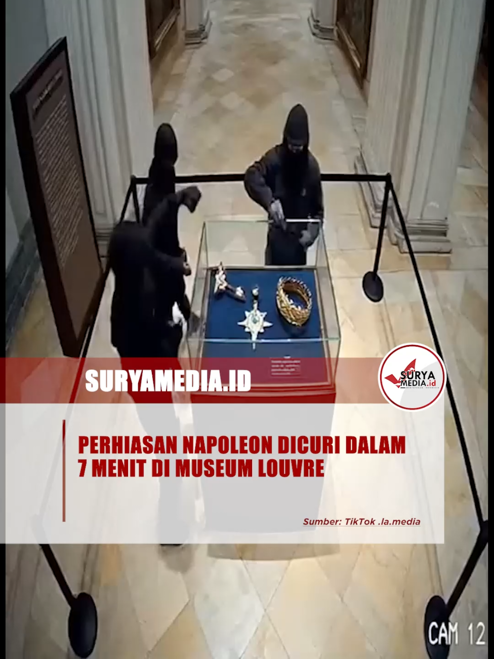 Pencurian terjadi di Museum Louvre, Paris, pada Minggu pagi (19/10), saat empat pelaku menggondol delapan perhiasan bersejarah tak ternilai dari Galeri Apollo, termasuk milik Napoleon Bonaparte. Dalam aksi yang hanya berlangsung tujuh menit, pelaku berpakaian seperti pekerja dan menggunakan skuter serta truk tangga untuk masuk, lalu memotong kaca etalase dengan alat berat. Jaksa Paris menyebut aksi ini dilakukan oleh tim yang sangat profesional dan terkoordinasi. #PencurianLouvre #PerhiasanNapoleon #GaleriApollo #MuseumParis #AksiCepat 