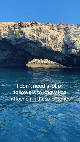 🙈🙊  #traveldestinations #greece🇬🇷 #relatablequotes #pettytok  #influencerstatus