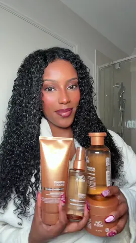 My new favourite combo to use between hairstyles! Whether I want to make it curly, make it straight or make it bounce. It nourishes my hair, and reduces frizz.   Shop now at @SEPHORA AUS + NZ    @Wella Professionals ANZ #MakeItYou #WellaProANZ #UltimateSmoothANZ #ad