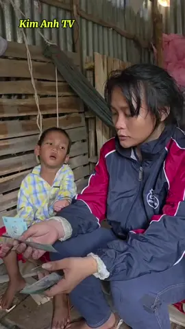 Em Kiều nhận số tiền lớn từ MTQ #kimanhtv 