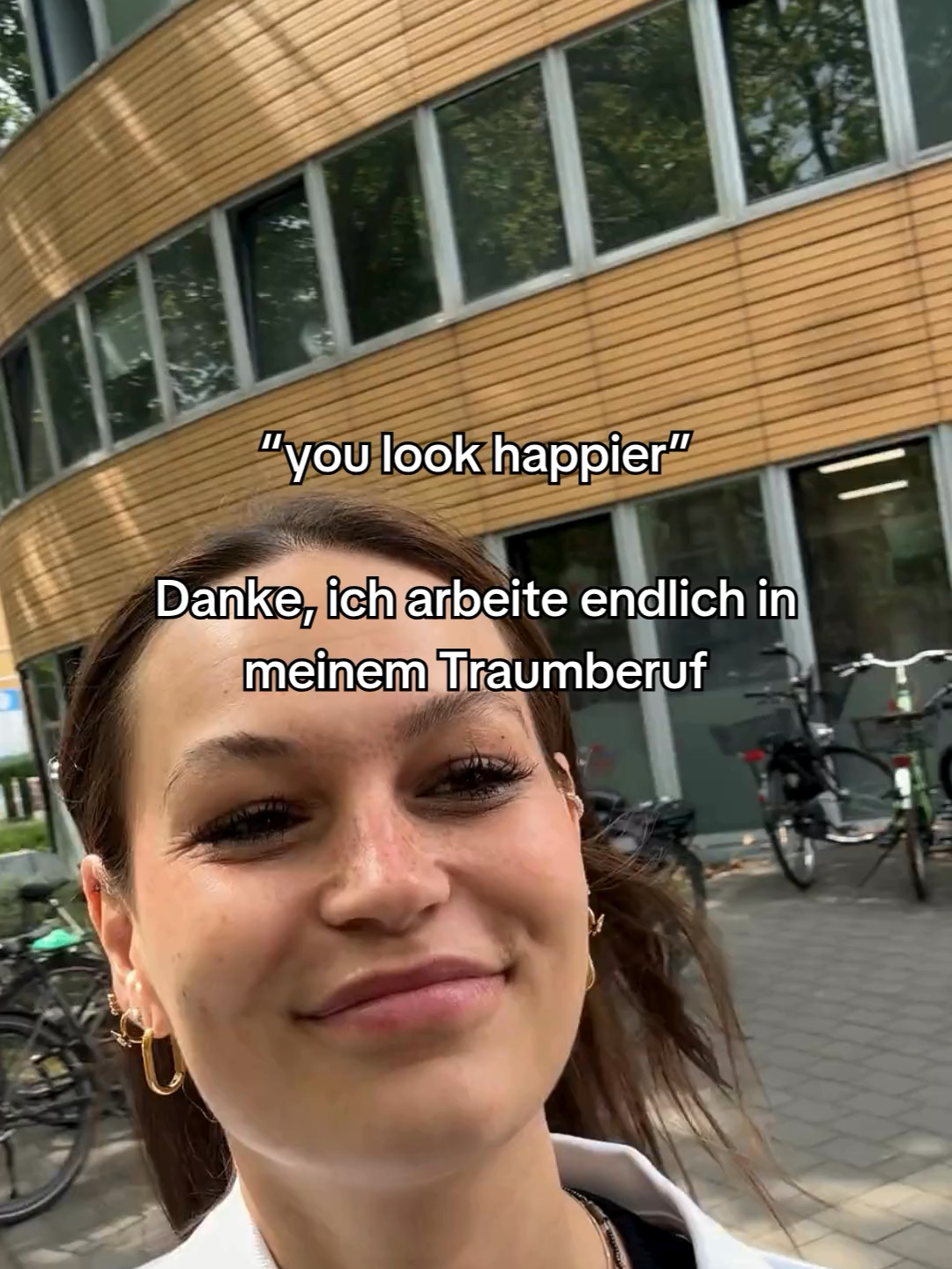 Höre das wirklich oft, seit ich meinen neuen Job habe...🤭 #abda #apotheke #pharmacy #machwaswichtiges #apothekevorort #htsdo #trend #youlookhappier