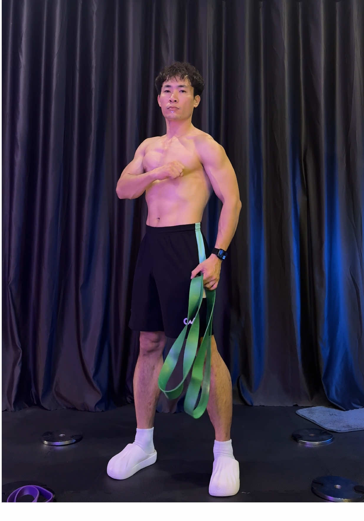 Tập full body với dây kháng lực #dungcutapgym #tapluyentainha #daypowerband #foryou #bodyweight 