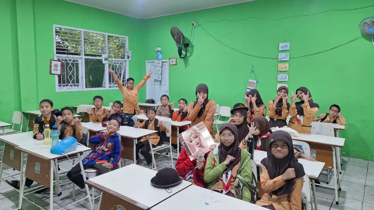 Ikut😇🗿 Burem dikit gak ngaruh#evade#trend#roblox# #fyppppppppppppppppppppppp  gak suka? Skip