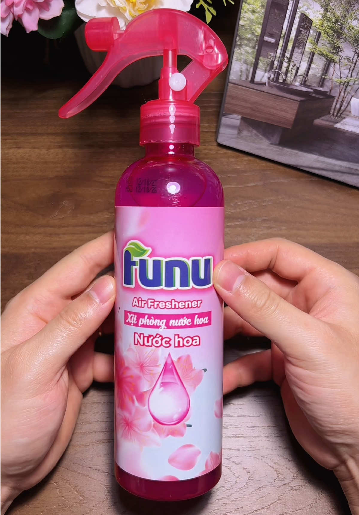 Xịt phòng tinh dầu nhà Funu hương nước hoa thơm như bước vào khách sạn 5 sao vậy đó #xitphong #xitphongfunu #xitphongtinhdau #xitphongfununuochoa #funu 