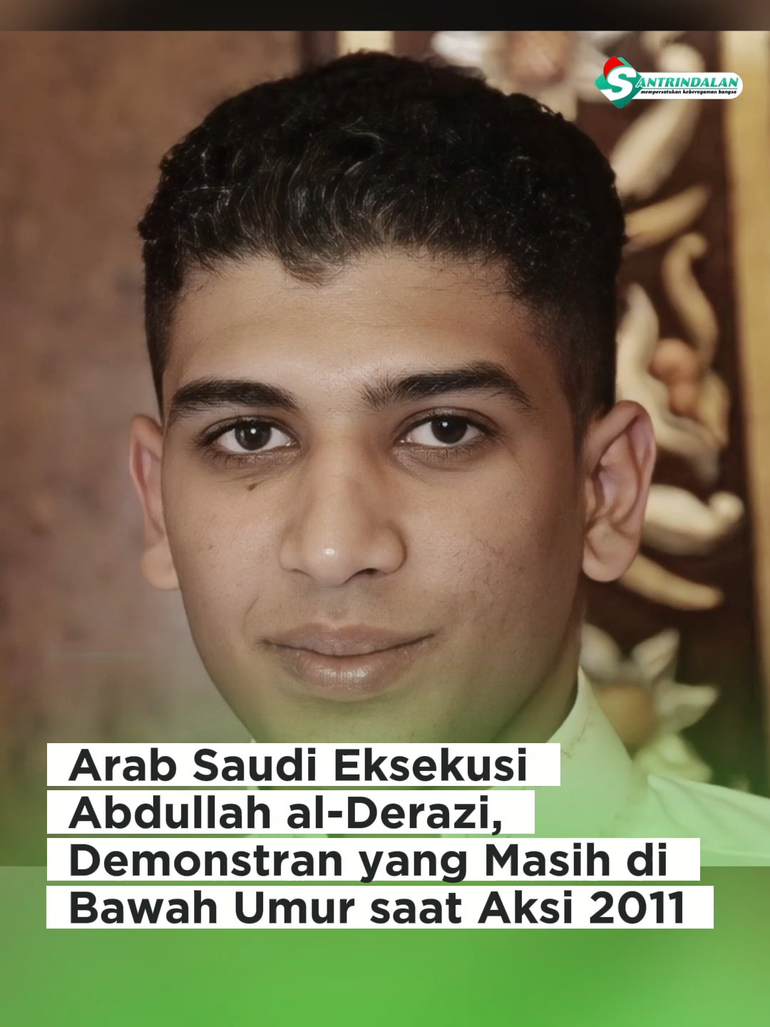 Otoritas Arab Saudi mengumumkan eksekusi mati terhadap Abdullah al-Derazi, seorang warga negara Saudi yang dituduh terlibat dalam aksi protes antipemerintah pada tahun 2011. Menurut laporan kelompok hak asasi manusia (HAM) dan pakar Perserikatan Bangsa-Bangsa (PBB), Al-Derazi masih di bawah umur ketika ikut dalam demonstrasi tersebut. Dalam laporan resmi yang dirilis oleh Saudi Press Agency (SPA), eksekusi dilaksanakan pada Senin (20/10/2025) di Provinsi Timur. Pemerintah menyebut hukuman tersebut dijatuhkan karena Al-Derazi terlibat dalam kasus terorisme. Namun, organisasi HAM mengkritik keras keputusan tersebut. Mereka menilai eksekusi itu sebagai pelanggaran serius terhadap hukum internasional, karena Al-Derazi dituduh melakukan pelanggaran ketika masih anak-anak. Protes antipemerintah yang diikuti Al-Derazi pada 2011 merupakan bagian dari gelombang demonstrasi Arab Spring yang kala itu jarang terjadi di Arab Saudi. Para pengamat menilai tindakan keras pemerintah terhadap para demonstran, termasuk hukuman mati, menunjukkan minimnya ruang kebebasan berekspresi dan hak politik di negara tersebut. Baca berita selengkapnya di www.santrindalan.id #arab #arabsaudi #demo #demonstran #arabspring2011 #santrindalanid #berita #beritaterkini #beritaupdate #beritaterbaru #beritahariini #beritainternasional