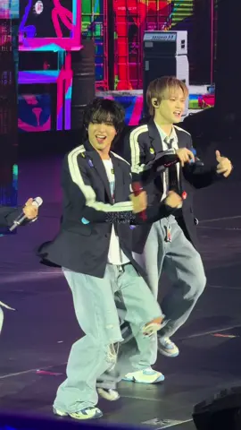 Our sunshine🌻 #NCTDREAM #haechan #chenle #TDS4inSG 