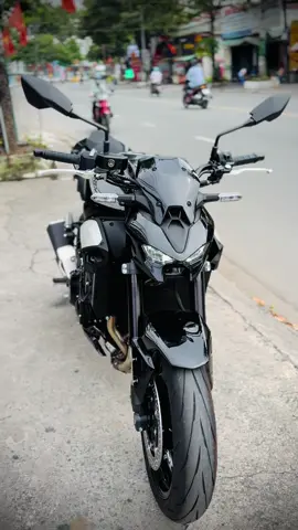 Kawasaki #z9002025   odo 5km xe mới hết hàng ae cần hú em #nguoitotbanxe #huyxe #xuhuong #z900 