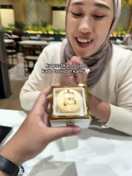 ku usahakan kepastian itu di hari spesial kamu🤍💍#kotakcincinkue #giftsurprise #kadocewek #idekadocewek #kotakcincin 