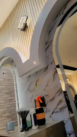 پھر جب صبر آیا تو سمجھ آیا کہ وہ شخص اتنا بھی خاص نہیں تھا جتنا میں نے بنایا ہوا تھا 