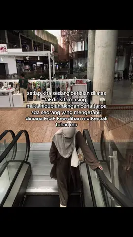 menjadi pribadi yang tenang memang tidak mudah,bismillah mari kita usahakan hal itu#muslimah #fypage #quotes 