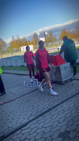 jule gestern!!🥹💕#julebrand #dfbfrauenteam #nationsleague #dfbfrauennationalmannschaft #supportwomensfootball 