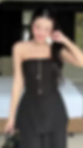 ម៉ូតថ្មីៗ🔥ស្អាតទាន់សម័យសាច់VIP មានSize👗ធានាជូនដូចរូប💯%✅ កម្មង់តាម💌Page:JeePe online Shop🛍️