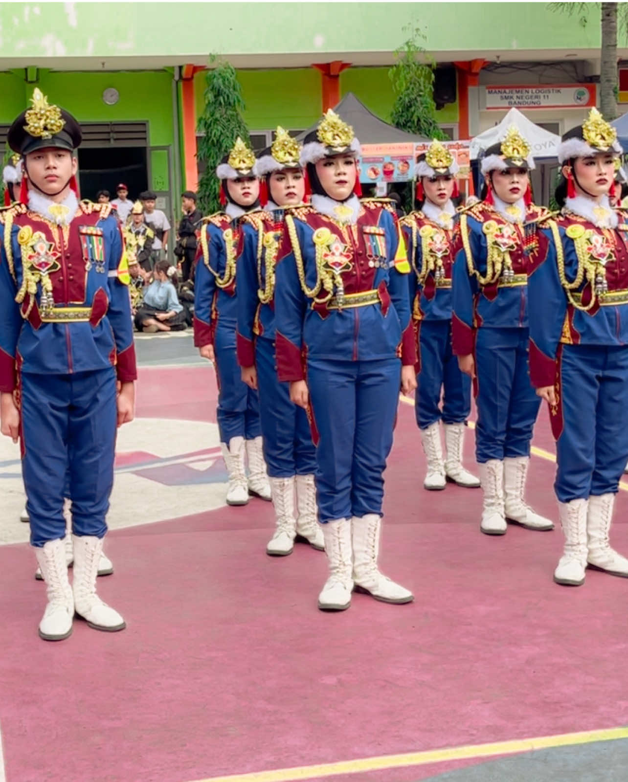MERINDING! PASKIBRA SMPN 5 KOTA BANDUNG LKBB ARCADIA VOL 10 SMKN 11 BANDUNG 🇮🇩 Source : YouTube/DUNIA PASKIBRA