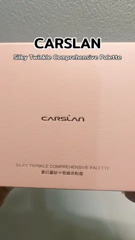 တရုတ် Beauty blogger တွေကြားနာမည်ကြီးတဲ့ Carslan က ဒီ eye shadow လေးအရောင်ထွက်လဲလှပြီး ပါတဲ့အရောင်လေးတွေက Daily make up look အတွက်လုံးဝကွက်တိနော် #carslan #eyeshadow #ထိုင်းရောက်ရွှေမြန်မာ🇲🇲🇲🇲🇲🇲 #fyp #ထိုင်းရောက်ရွှေမြန်မာ 