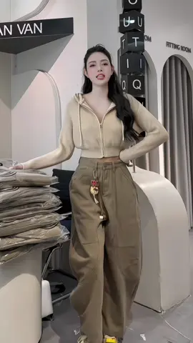Quần Nữ Form ống Suông Rộng Thoải Mái Năng Động Chất kaki #quanongsuong #quanongrong #quannu #thoitrangnu #xuhuong 