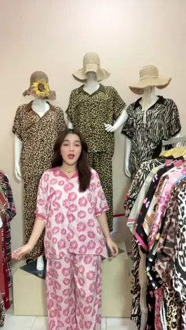 New motif ada, beseller juga ada😍❤️yukk mami langsung aja join live aku ya‼️😘 #onesetmurah #onesetkekinian #dastermamamuda 