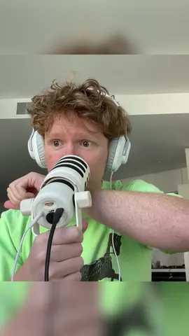 They smell hecticcccc #smell 