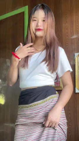 #င့viewတွေဘယ်ရောက်ကုန်လဲ😑 #သီလွသီသ့နဲ့😜 