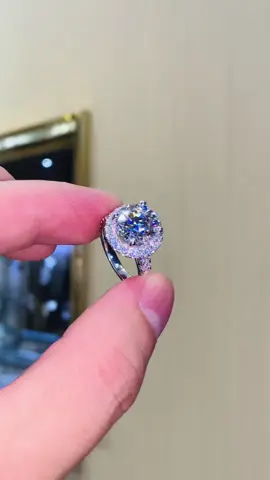 Siêu phẩm 10ly màu D độ sạch FL 🔥 #TamLuxury #tamluxurydiamondjewelry #kimcuongthiennhien 