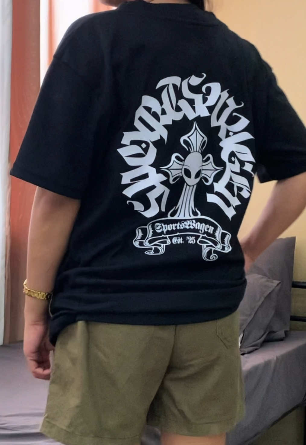 Check out na kayo mga idolo!🔥🏁 #TikTokShopFashion #fyp #trending #tshirt #cars 