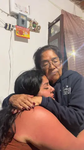 Late night finds but it’s me realizing it would be the last time she would remember me like that. The way she comforted ME 🥺 #alzheimersawareness #iloveyou #imissyou 