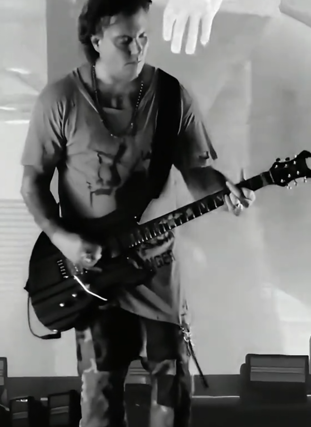 Gunslinger 🦇 #avengedsevenfold #gunslinger #mattshadows #syn #zackyvengeance 