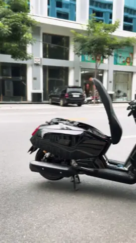 Protagonist Lambretta 🖤😩  #fyp #tiktok #scooter #lambrettax300 #lambrettacambodia 