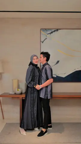Kembaran ama ka @Citrakirana pakai Saraswati Famset 😍 #fyppppppppppppppppppppppp #sarimbitviral #bajulebaran #gamiscouple #fypシ 