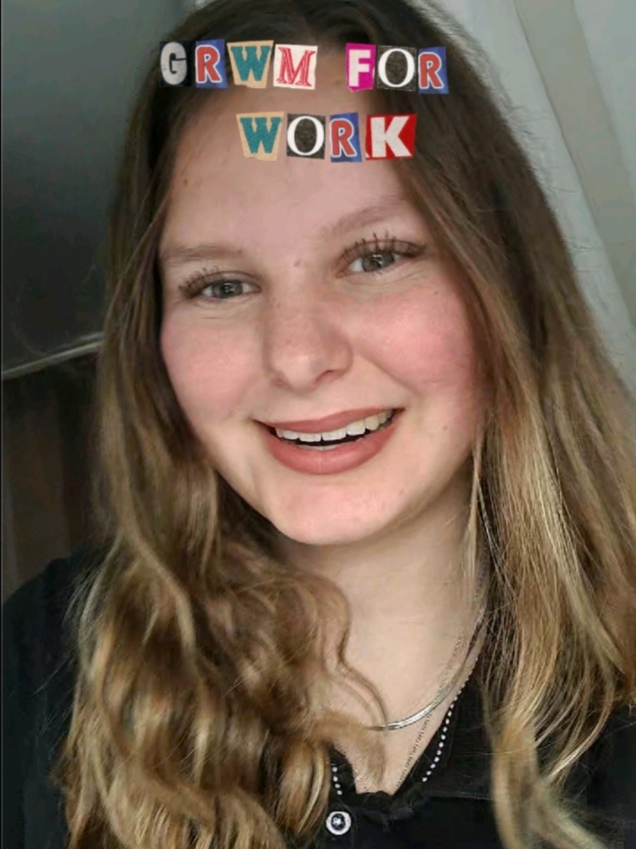 grwm for work 💋💋 #viral #getreadywithme #fyp #makeup #blowthisup 